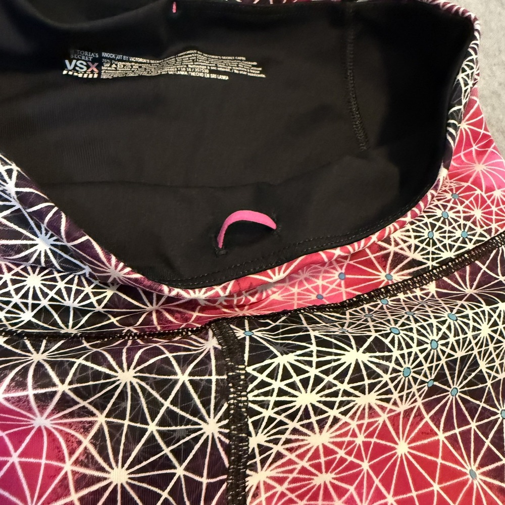 Victorias Secret Sport Knockout Leggings SIZE S Pink Black Sacred Geo Star Print - Picture 8 of 9